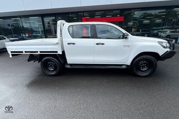 2019 Toyota Hilux SR in White