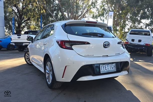 2023 Toyota Corolla Ascent Sport Hybrid in White