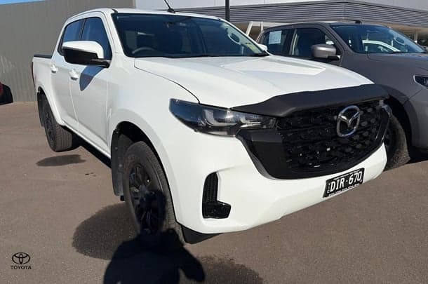 2025 Mazda BT-50 XT in White