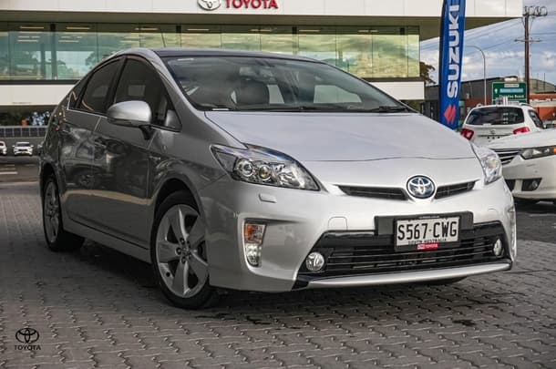 2014 Toyota Prius i-Tech in Silver