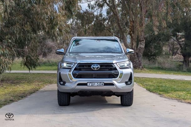 2022 Toyota Hilux SR5 in Silver