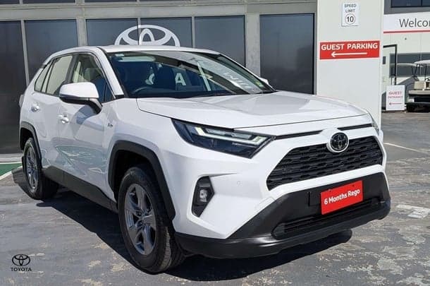 2025 Toyota RAV4 GX-2WD in White