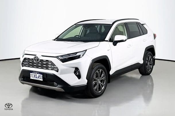2025 Toyota RAV4 GXL AWD in White