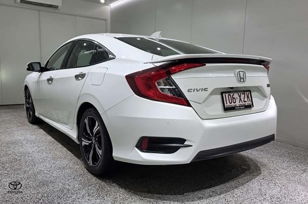 2017 Honda Civic RS in White