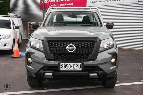 2022 Nissan Navara SL in Grey