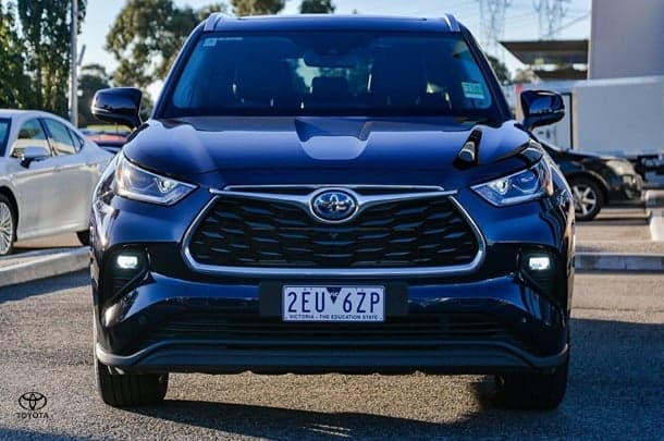 2022 Toyota Kluger Grande in Blue