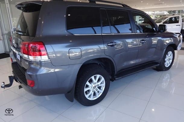 2018 Toyota Landcruiser VX in Silver