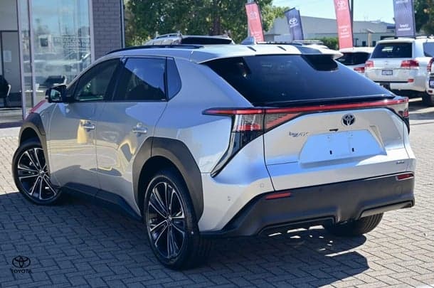 2024 Toyota bZ4X Base in Silver