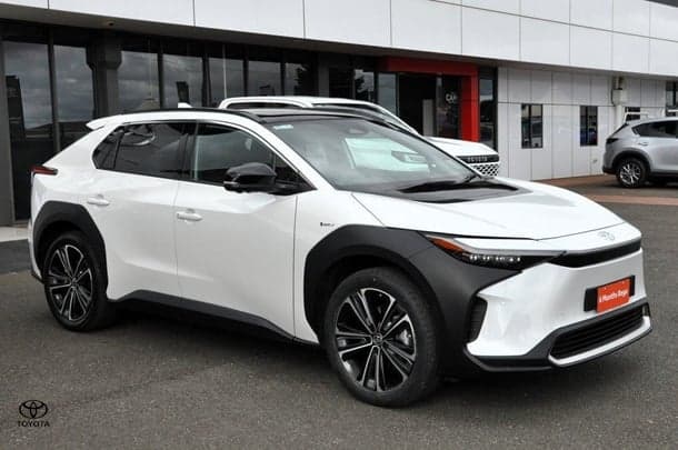 2023 Toyota bZ4X Standard AWD in White