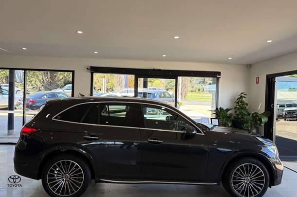 2024 Mercedes-Benz GLC-Class GLC300 in Grey