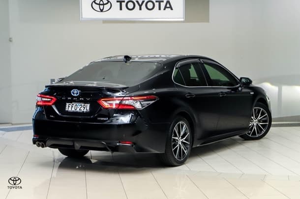 2023 Toyota Camry SL in Black