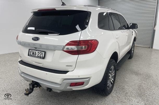 2021 Ford Everest Trend in White