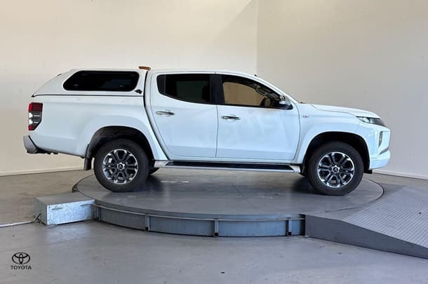 2020 Mitsubishi Triton GLX-R in White