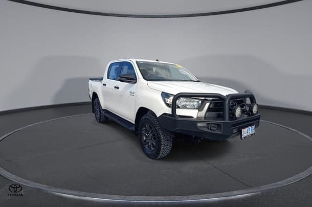 2021 Toyota Hilux SR in White