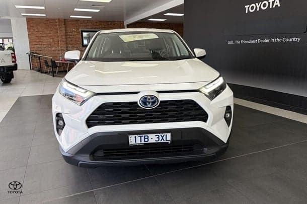 2022 Toyota RAV4 GX-2WD in White
