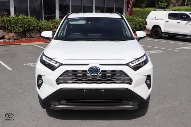 2023 Toyota RAV4 GXL-2WD in White