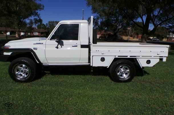 2019 Toyota Landcruiser GX in White