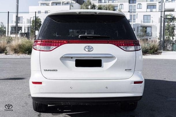 2016 Toyota Tarago Ultima in White