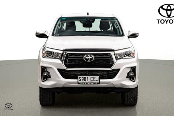2020 Toyota Hilux SR5 in White
