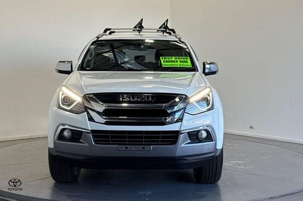 2019 Isuzu MU-X LS-T in White