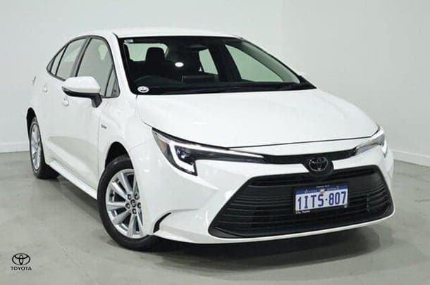 2025 Toyota Corolla Ascent Sport Hybrid in White
