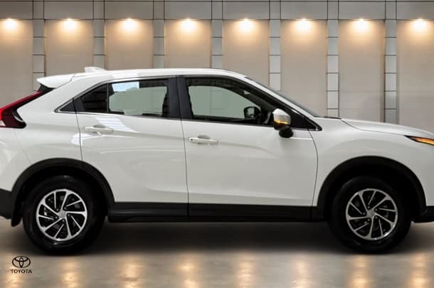 2024 Mitsubishi Eclipse Cross ES in White