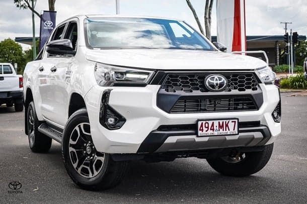 2024 Toyota Hilux SR5 in White