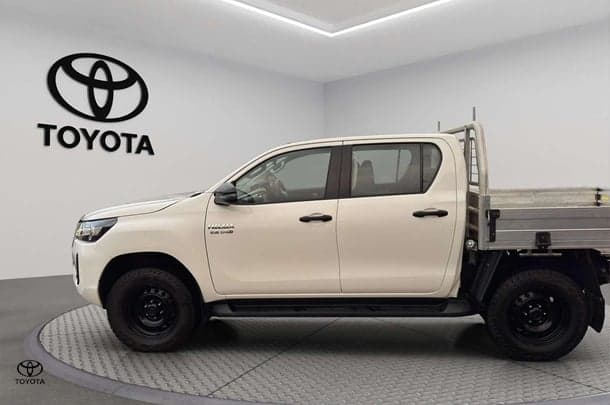 2021 Toyota Hilux SR in White