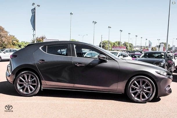 2025 Mazda 3 G20 Evolve in Grey