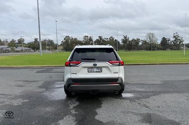 2020 Toyota RAV4 Cruiser in White