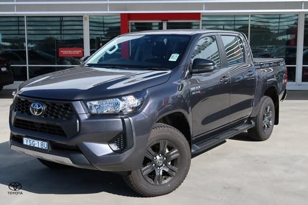 2025 Toyota Hilux SR 48V in Grey