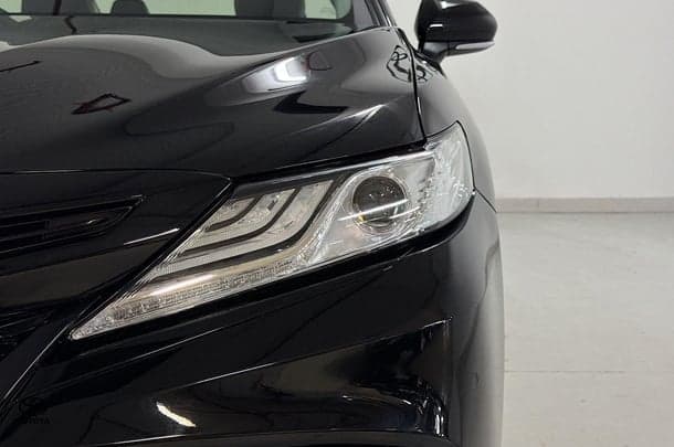 2020 Toyota Camry SL in Black