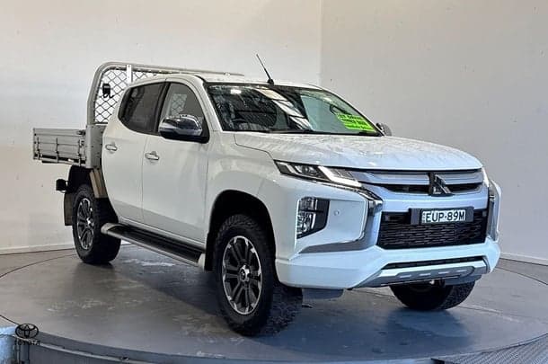2022 Mitsubishi Triton GLX-R in White