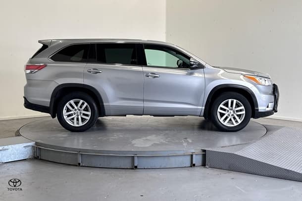 2015 Toyota Kluger GX in Silver