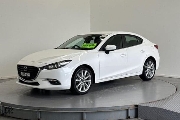 2018 Mazda 3 SP25 in White