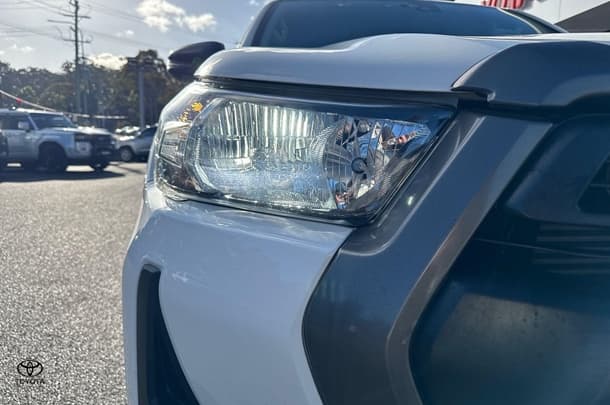 2021 Toyota Hilux SR in White