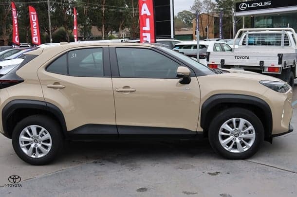 2025 Toyota Yaris Cross GX in Beige