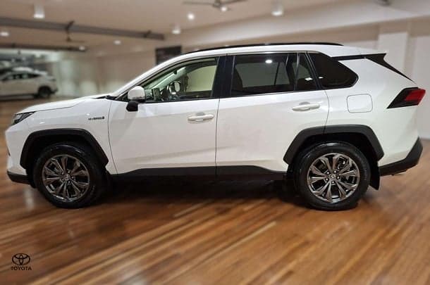 2022 Toyota RAV4 GXL-2WD in White