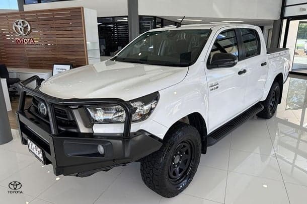 2020 Toyota Hilux SR in White
