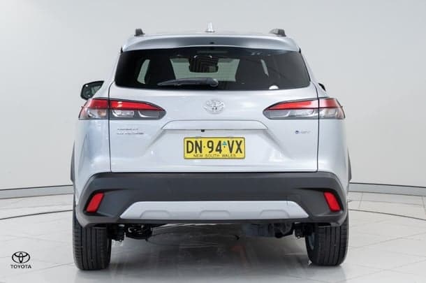 2025 Toyota Corolla Cross GXL in Silver