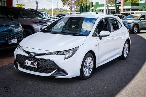 2025 Toyota Corolla Ascent Sport in White