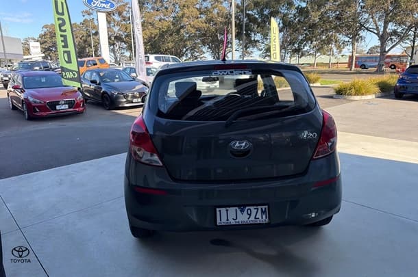 2015 Hyundai i20 Active in Grey