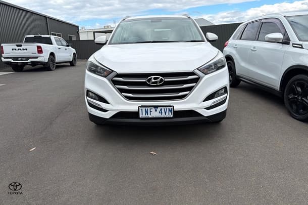 2018 Hyundai Tucson Active in White