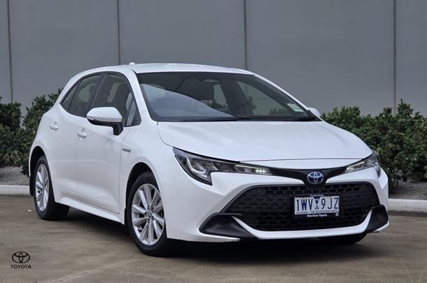 2022 Toyota Corolla Ascent Sport Hybrid in White