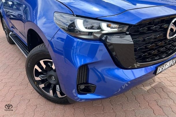 2025 Mazda BT-50 GT in Blue