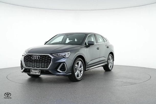 2024 Audi Q3 35 TFSI S line in Grey