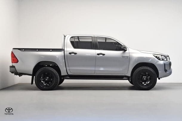 2022 Toyota Hilux SR in Silver