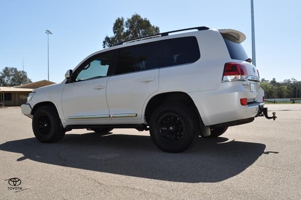 2020 Toyota Landcruiser Sahara in White