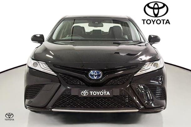 2020 Toyota Camry SL in Black