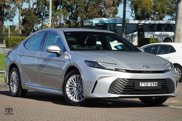 2025 Toyota Camry Ascent in Silver